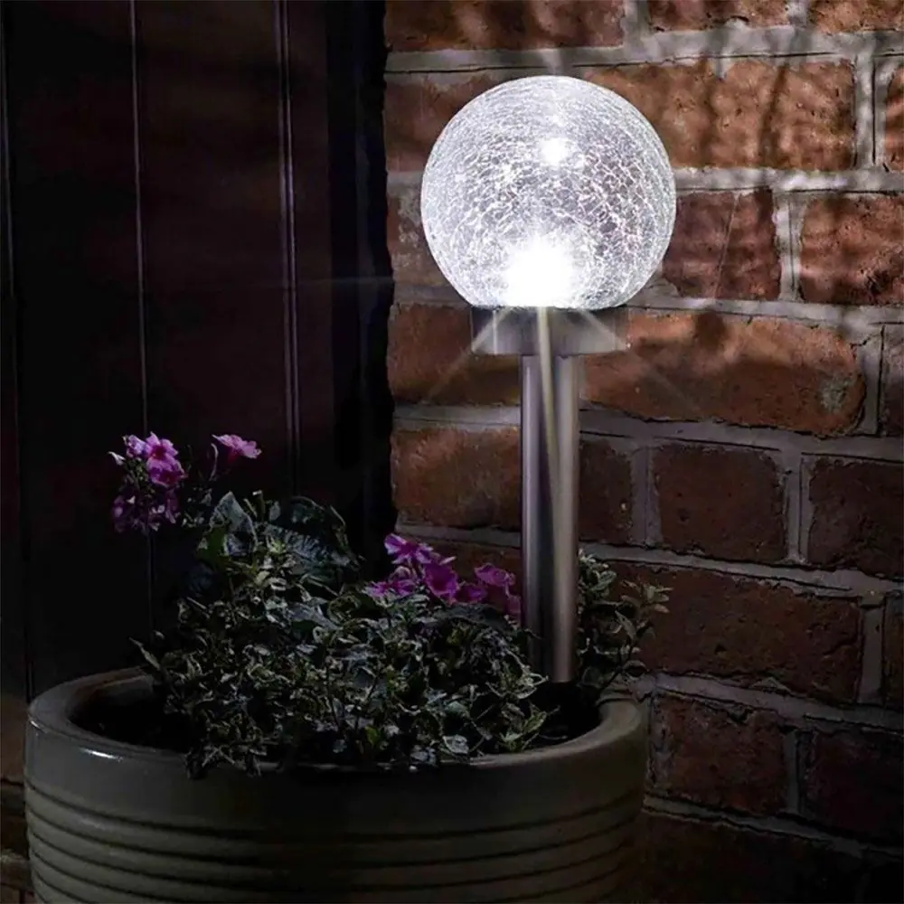 Aurora Super Bright Solar Stake Lights (4 Pack) 4 Aurora Super Bright Solar Stake Lights (4 Pack) - Image 2