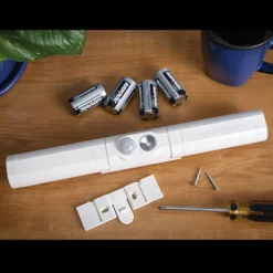 Battery Motion Sensor Security Light 100 Lumens -Solar Lights Store battery motion sensor security light 4