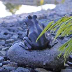 Solar Frog Pond Spitter On Rock 15 Solar Frog Pond Spitter On Rock -Solar Lights Store solar frog pond spitter on rock 3