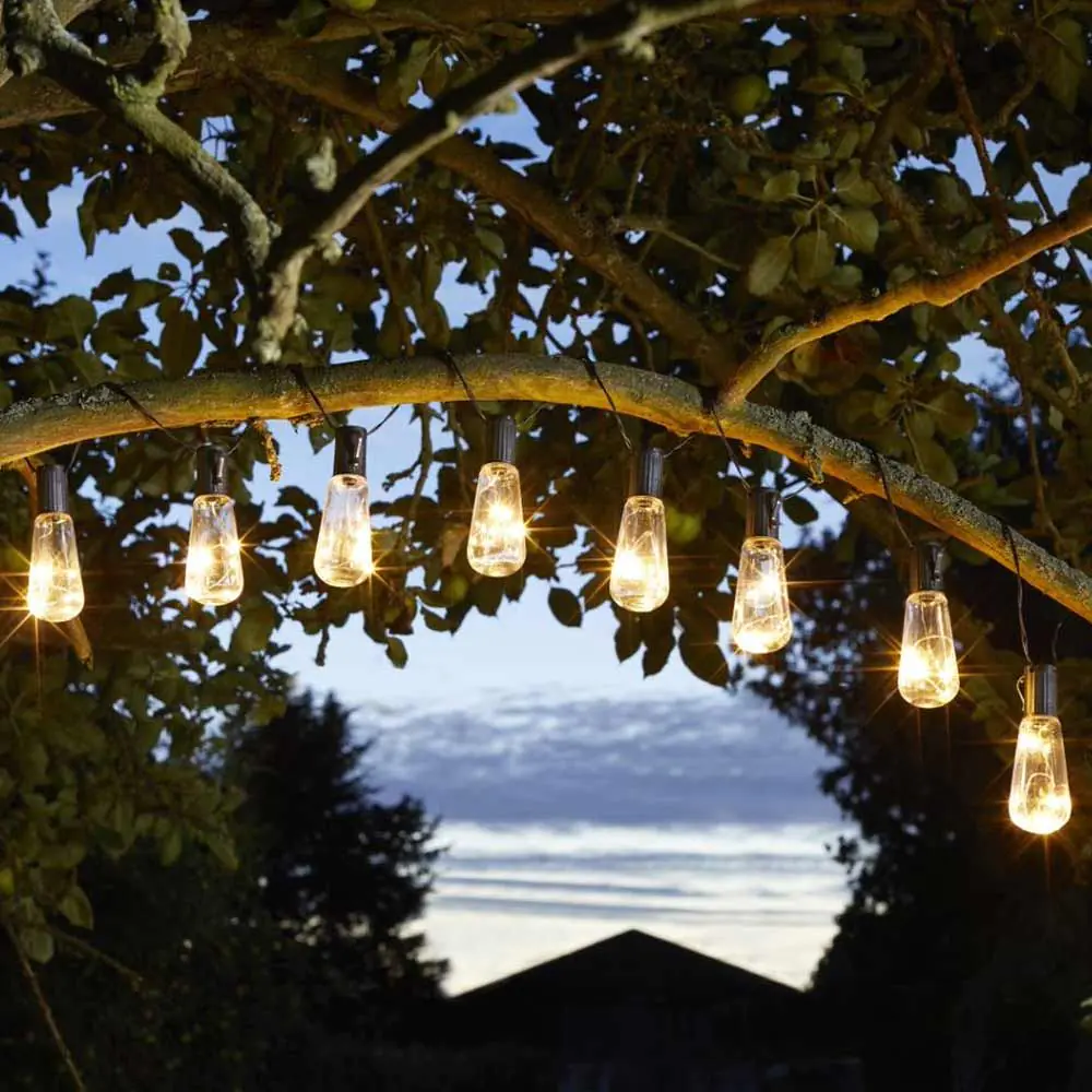 Solar Powered Festoon Lights Vintage Bulbs 4 Solar Powered Festoon Lights Vintage Bulbs - Image 3